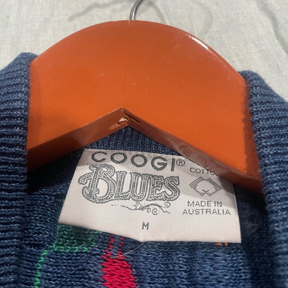 Coogi cardigan size medium. Unisex - Picture 1 of 2